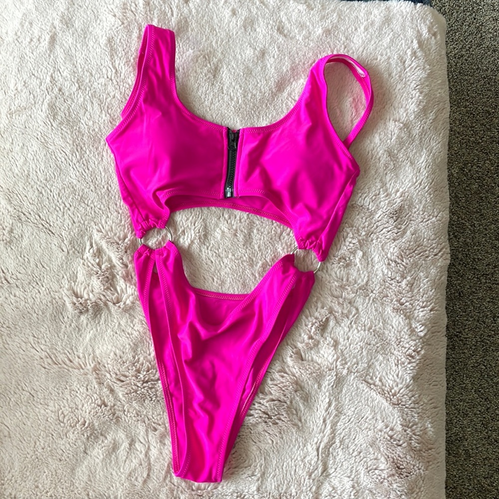 ZAFUL Pink Neon with a black Zippered top with silver hoops on side Size 6